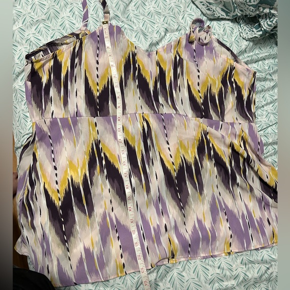 NWT Torrid Tank - Size 1 - Picture 3 of 3